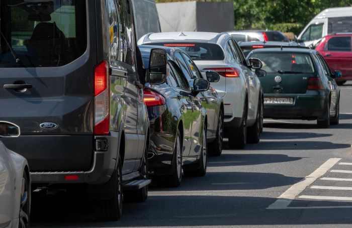 Движение по Петровской набережной ограничат до лета